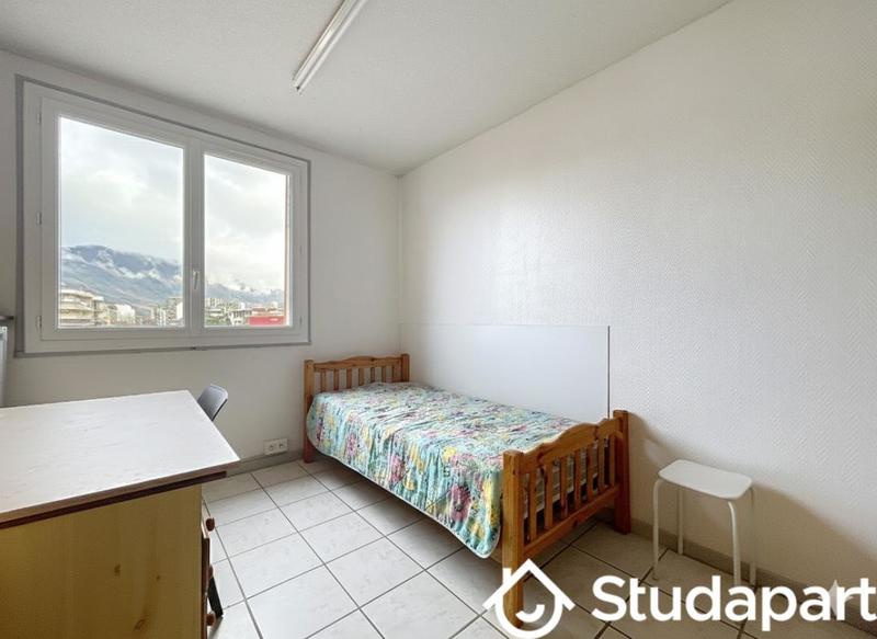 Chambre - 17 m² - 1 pièce