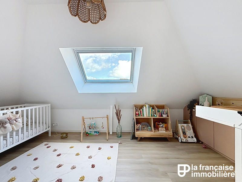 Maison - 90 m² - 5 pièces