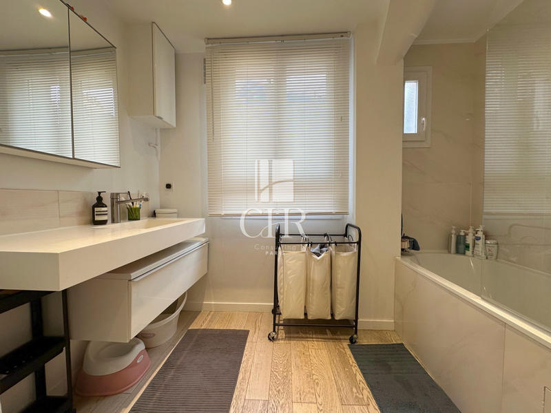 Appartement - 80 m² - 3 pièces