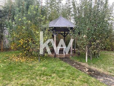 Maison - 422 m² - 8 pièces