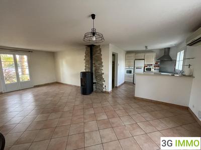 Maison - 90 m² - 4 pièces