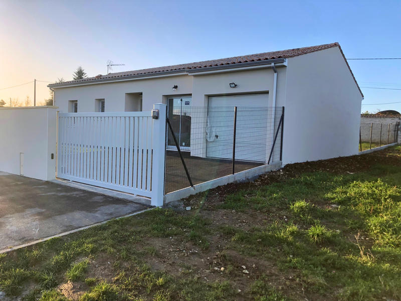 Maison - 93 m² - 5 pièces