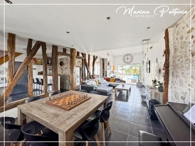 Maison en pierre - 200 m² - 7 pièces