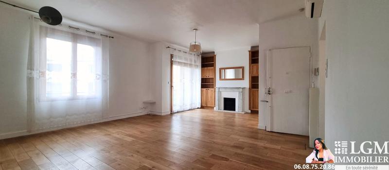 Appartement - 90 m² - 3 pièces