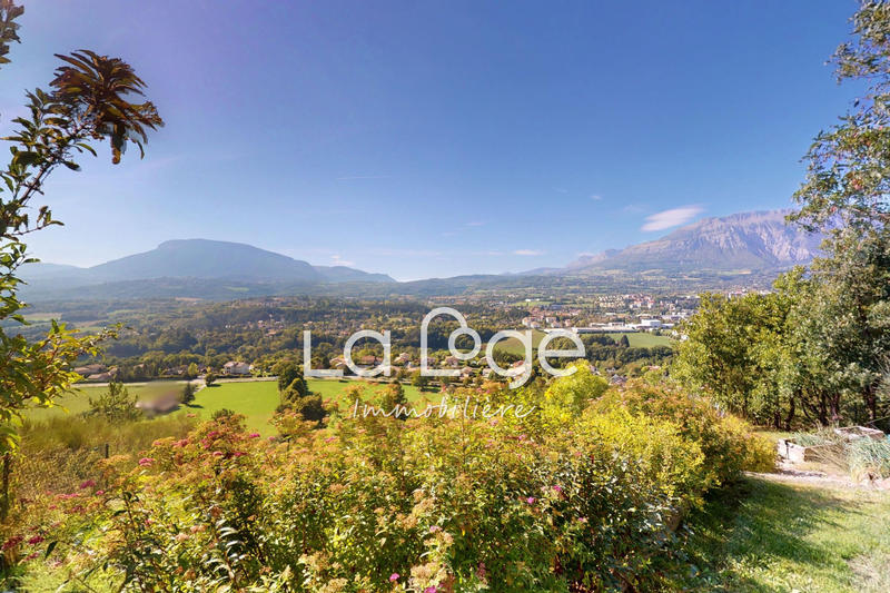 Maison - 195 m² - 7 pièces