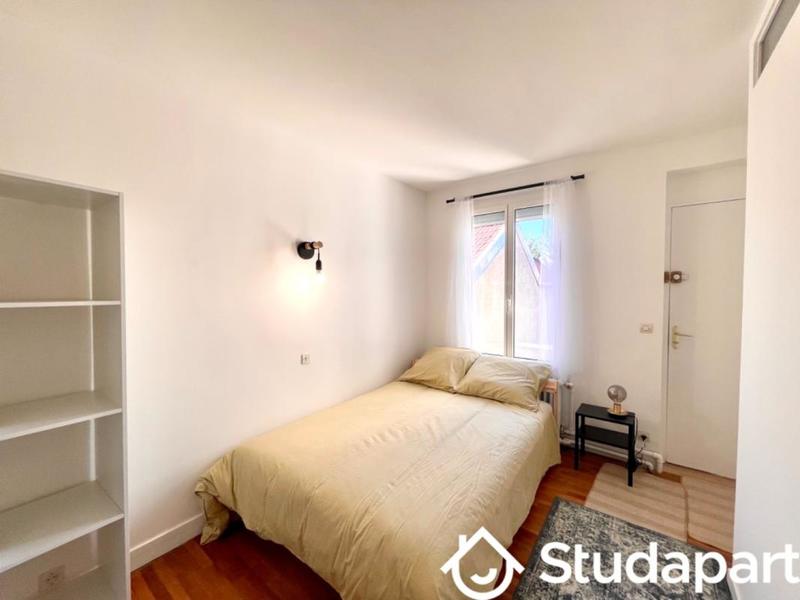 Chambre - 9 m² - 1 pièce
