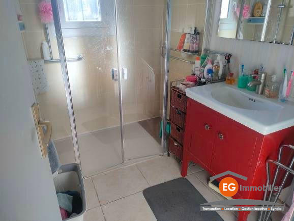 Maison - 90 m² - 3 pièces