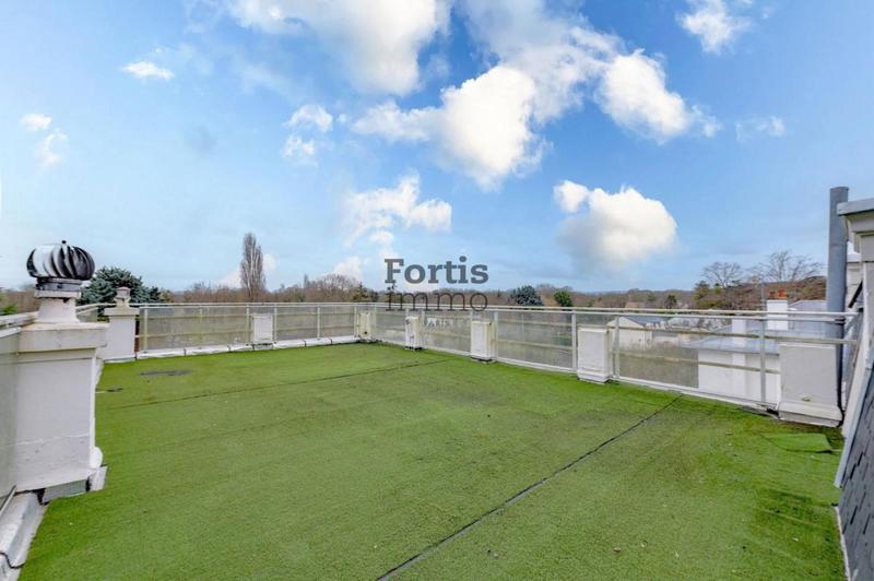 Demeure - 297 m² - 8 pièces