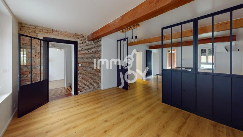 Maison - 181 m² - 8 pièces