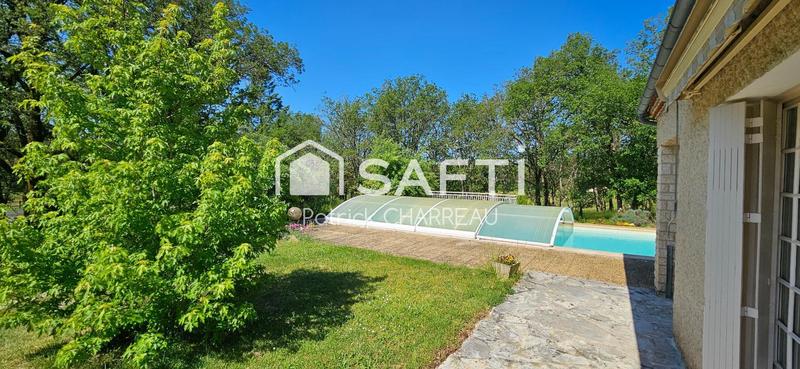 Maison - 236 m² - 11 pièces