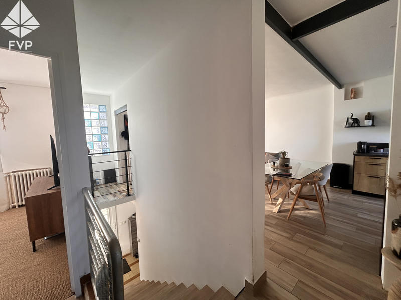 Maison - 96 m² - 6 pièces