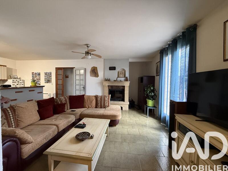 Maison - 180 m² - 12 pièces