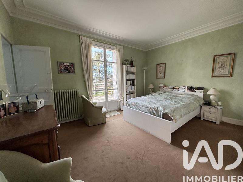 Maison - 200 m² - 8 pièces