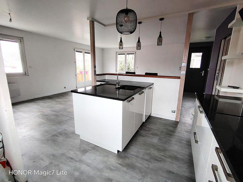 Maison - 77 m² - 4 pièces