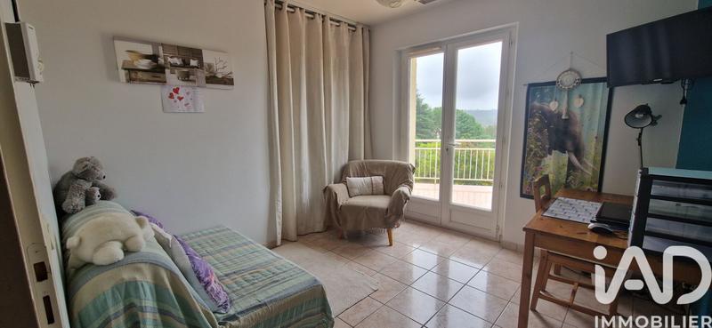 Maison - 170 m² - 8 pièces