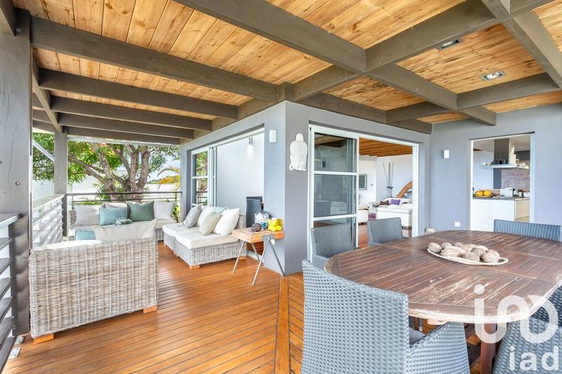 Maison - 274 m² - 8 pièces