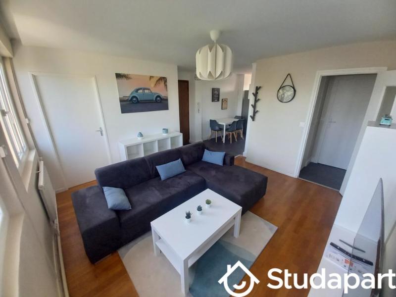 Chambre - 10 m² - 1 pièce