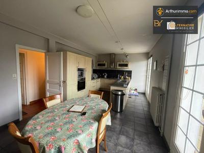 Maison - 175 m² - 6 pièces