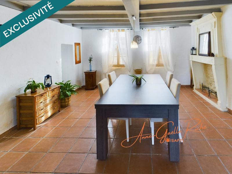 Maison - 300 m² - 16 pièces