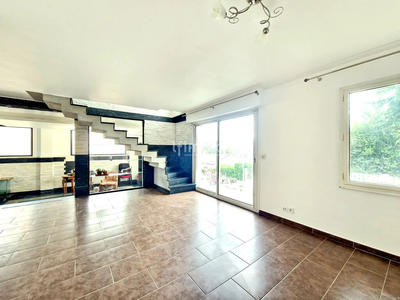 Maison - 155 m² - 7 pièces