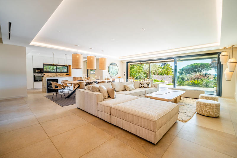 Villa - 350 m² - 7 pièces