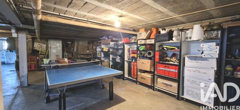 Maison - 180 m² - 8 pièces