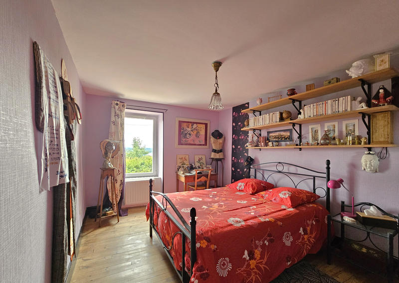 Propriété - 210 m² - 12 pièces