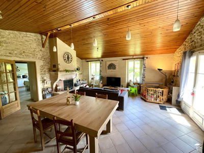 Maison - 136 m² - 4 pièces