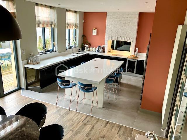 Maison - 270 m² - 7 pièces