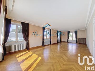 Maison - 193 m² - 8 pièces