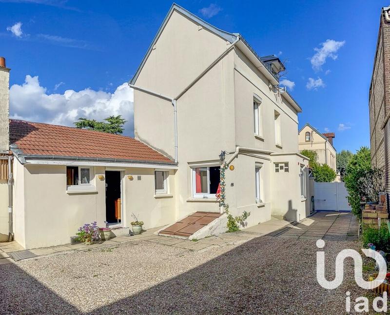 Maison - 110 m² - 6 pièces