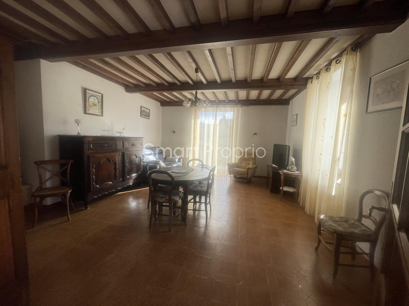 Propriété - 222 m² - 7 pièces