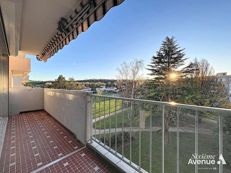 Appartement - 82 m² - 4 pièces