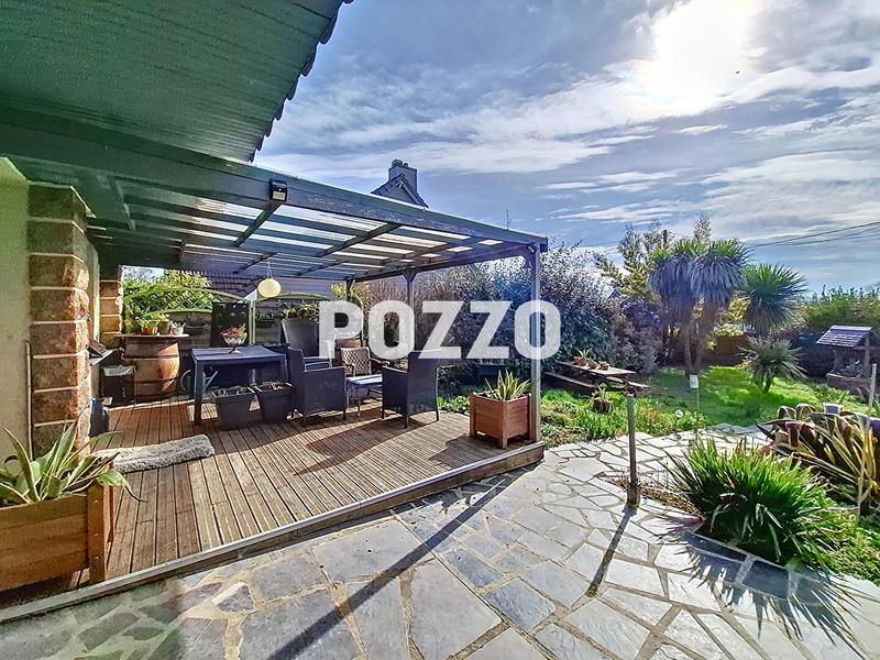 Maison - 165 m² - 8 pièces