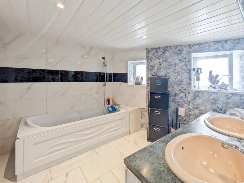 Maison de village - 150 m² - 6 pièces