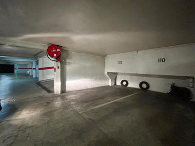 Parking / Garage - 12 m²