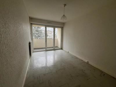 Appartement ancien - 63 m² - 3 pièces