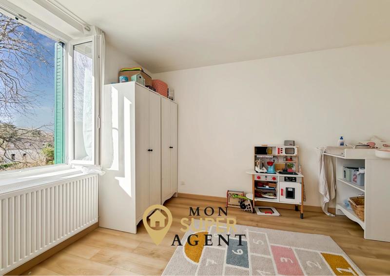 Maison - 85 m² - 4 pièces