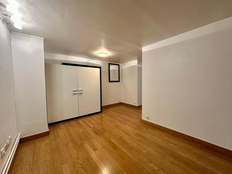 Appartement - 100 m² - 4 pièces