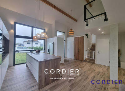 Maison - 128 m² - 6 pièces