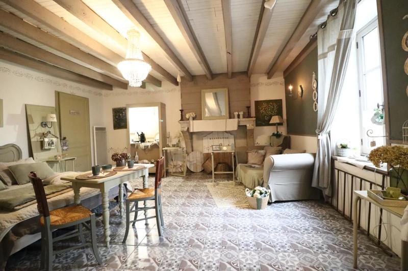 Maison en pierre - 350 m² - 8 pièces