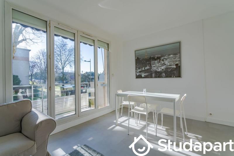 Chambre - 65 m² - 1 pièce