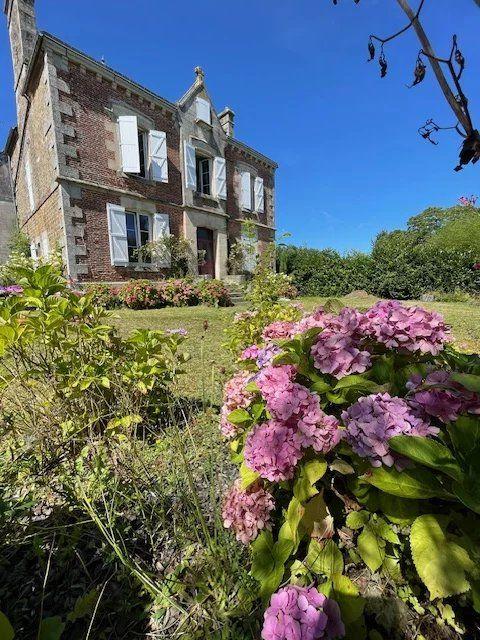 Maison - 227 m² - 7 pièces