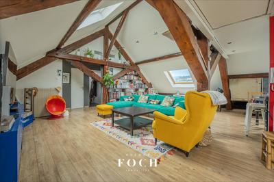 Appartement - 110 m² - 5 pièces