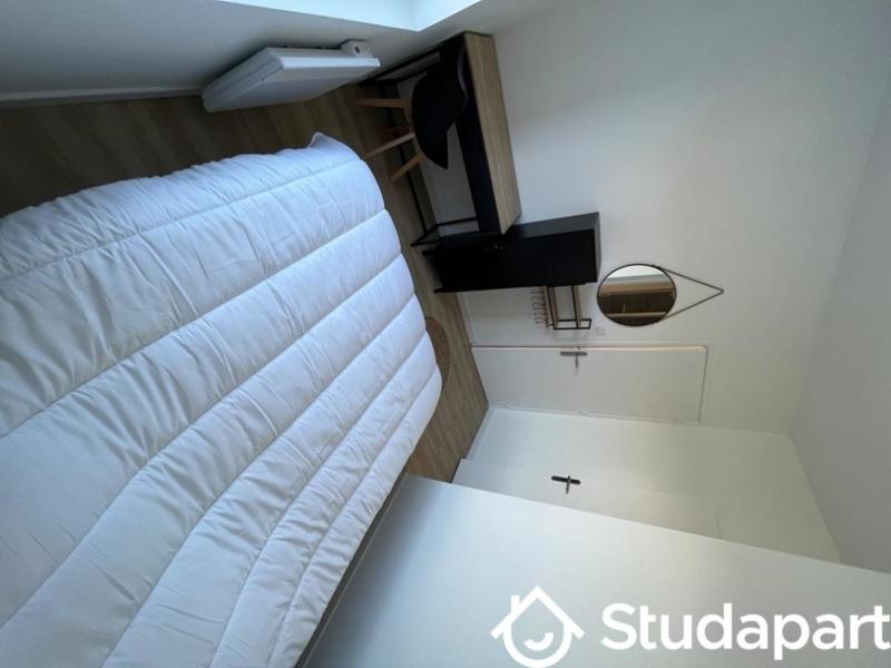 Chambre - 12 m² - 1 pièce