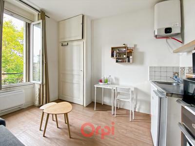 Studio - 16 m² - 1 pièce