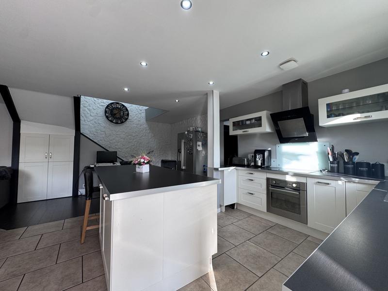 Maison - 110 m² - 6 pièces