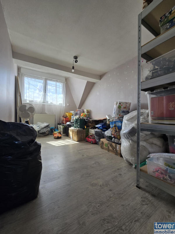 Maison - 96 m² - 5 pièces