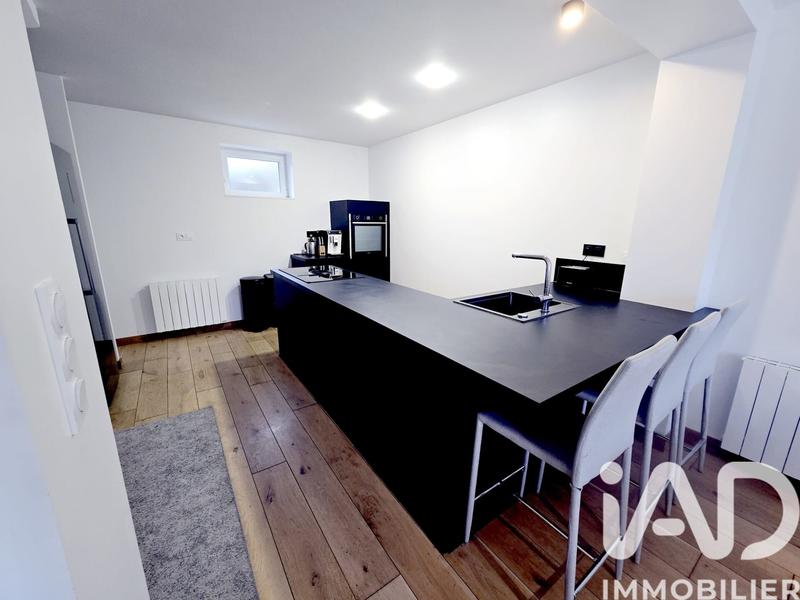 Maison - 144 m² - 7 pièces