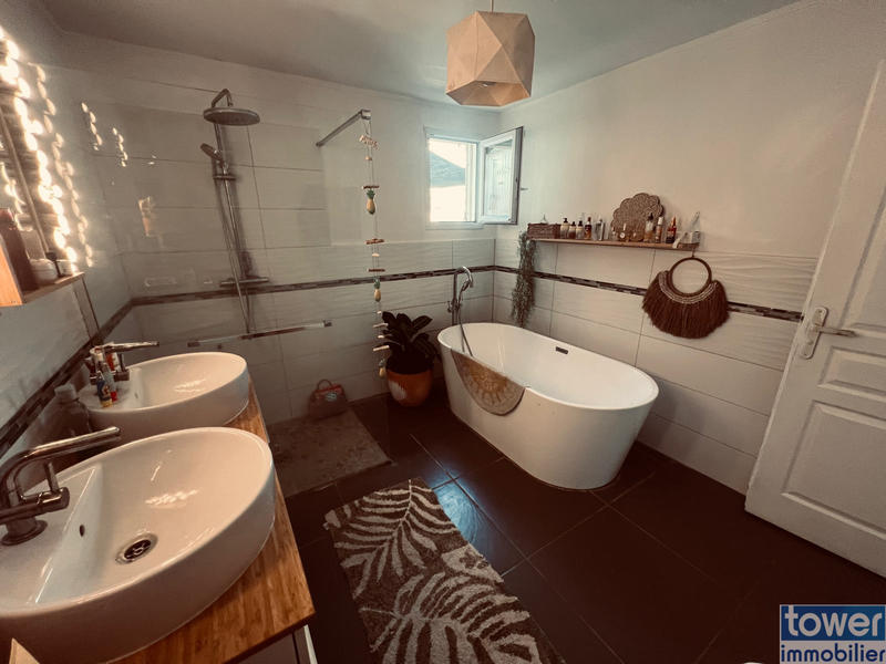 Villa - 152 m² - 7 pièces